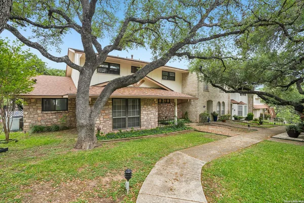 $2,400 | 6106 Vance Jackson Road, Unit 42, San Antonio, TX 78230