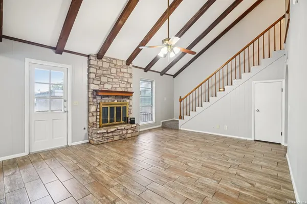 $2,400 | 6106 Vance Jackson Road, Unit 42, San Antonio, TX 78230