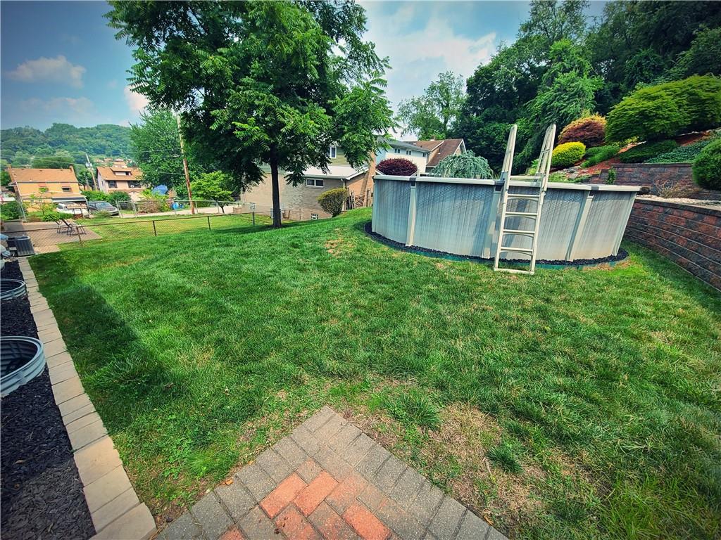 2399 Foster Road White Oak, PA 15131 - Photo 19 of 25 Gallery Image 19