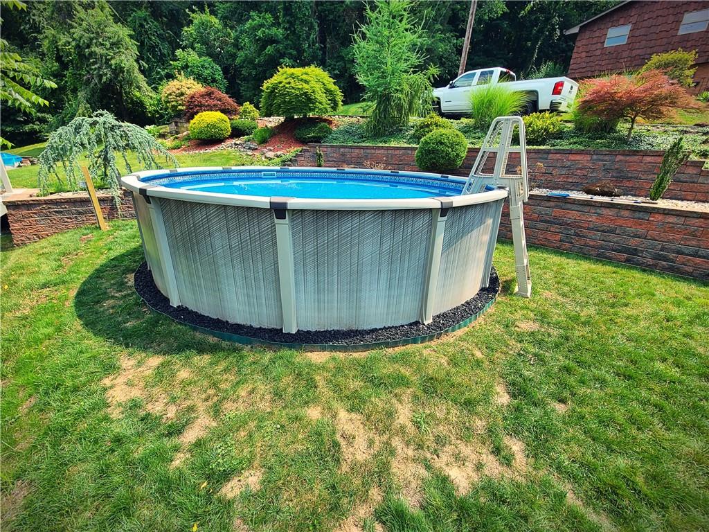 2399 Foster Road White Oak, PA 15131 - Photo 20 of 25 Gallery Image 20