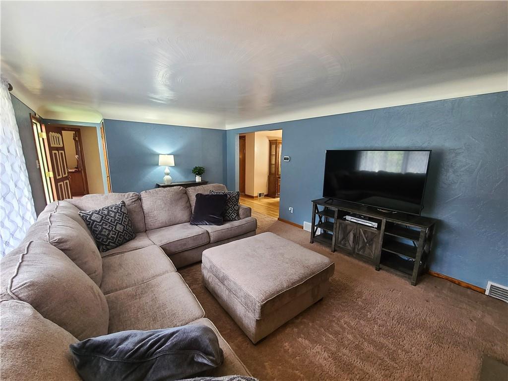 2399 Foster Road White Oak, PA 15131 - Photo 3 of 25 Gallery Image 3