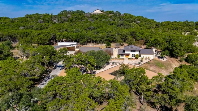 $1,195,000 | 2180 Medina Highway, Kerrville, TX 78028
