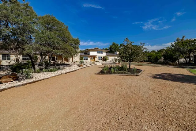 $1,195,000 | 2180 Medina Highway, Kerrville, TX 78028