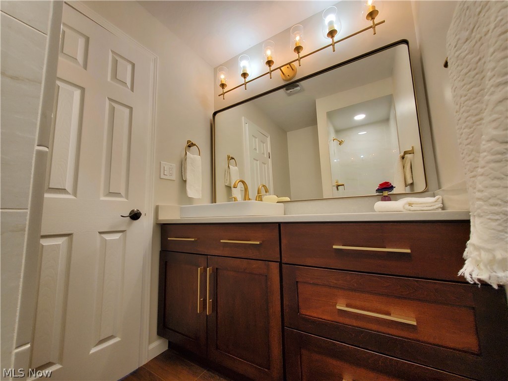315 Solon Road, Unit 309 Chagrin Falls, OH 44022 - Photo 18 of 37 Primary Bath