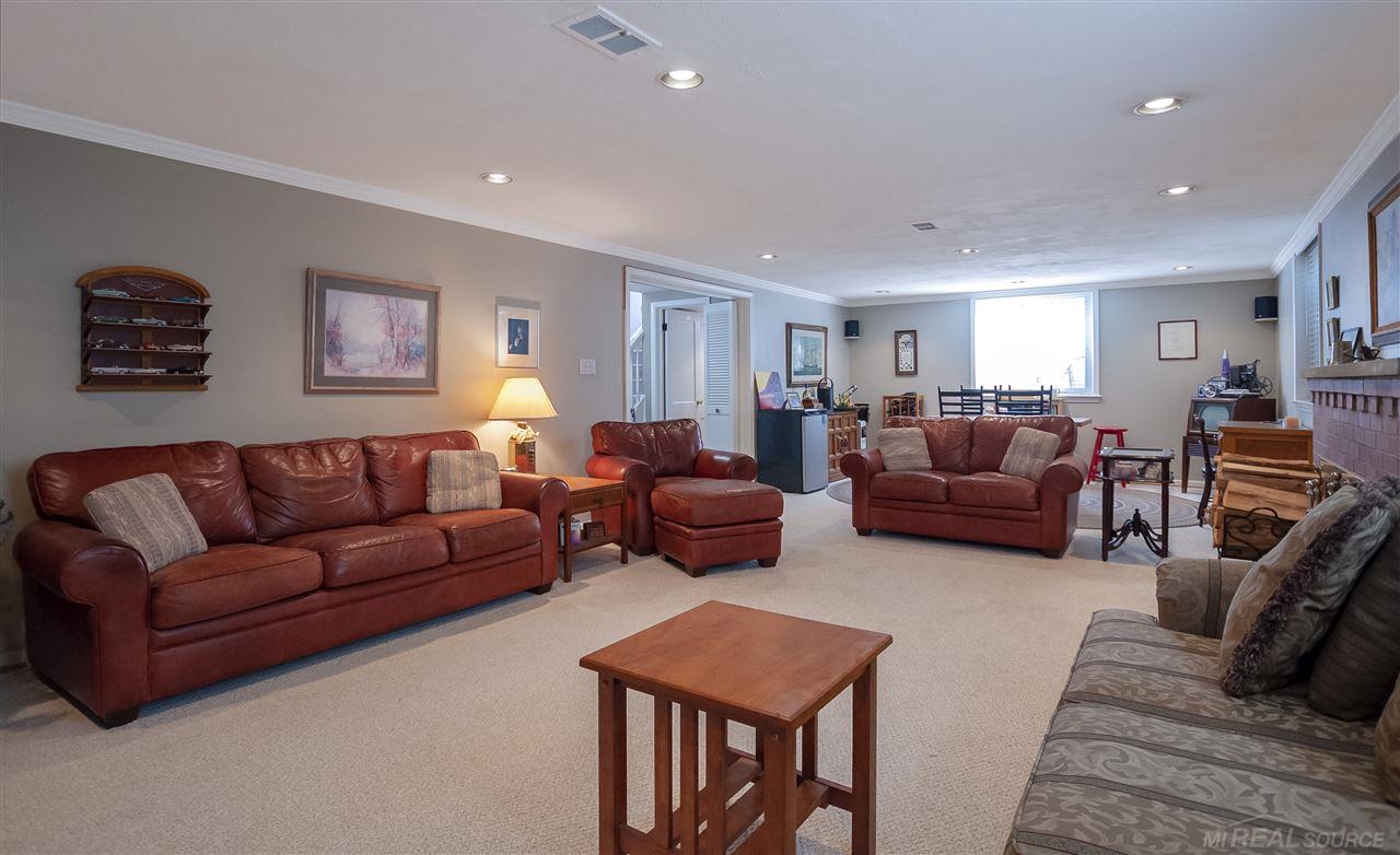 1415 South Renaud Road Grosse Pointe Woods, MI 48236 - Photo 50 of 65