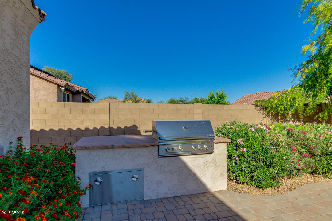 15619 West Roma Avenue Goodyear, AZ 85395 - Photo 19 of 21 Built in BBQ