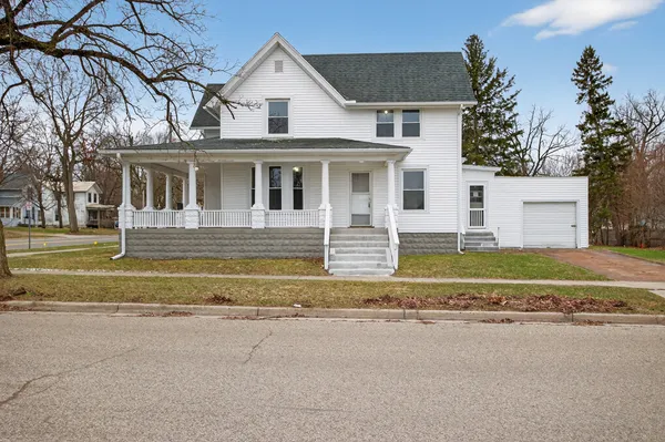 $119,900 | 200 South Elm Avenue, Jackson, MI 49203