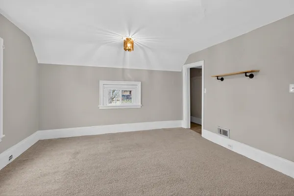 $119,900 | 200 South Elm Avenue, Jackson, MI 49203