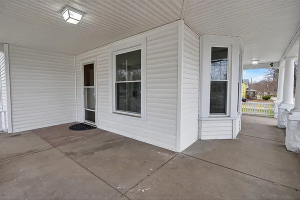 $119,900 | 200 South Elm Avenue, Jackson, MI 49203