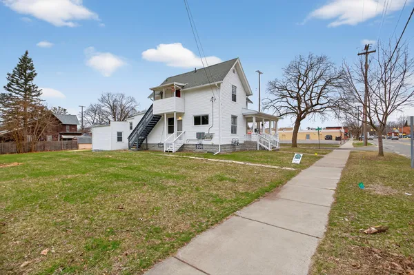 $119,900 | 200 South Elm Avenue, Jackson, MI 49203