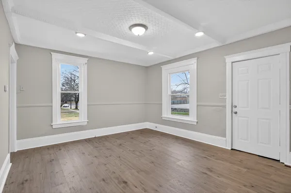 $119,900 | 200 South Elm Avenue, Jackson, MI 49203