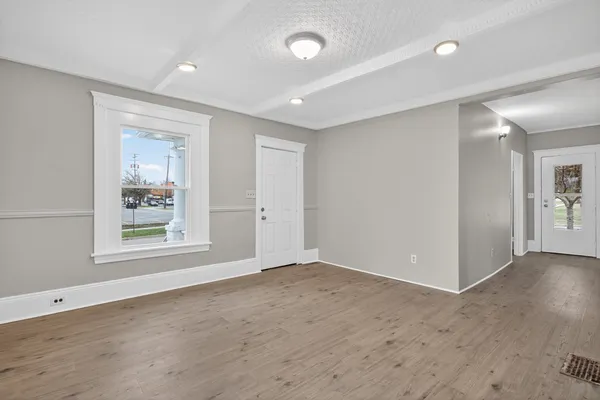 $119,900 | 200 South Elm Avenue, Jackson, MI 49203