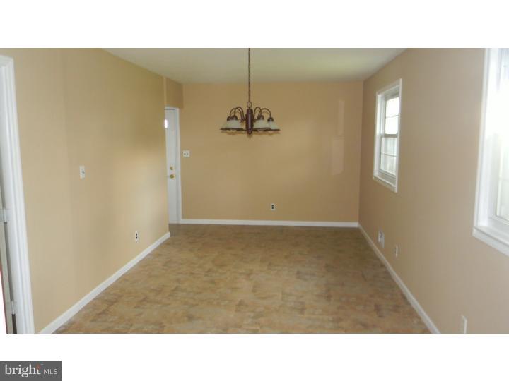 41 Elmont Road Hamilton, NJ 08610 - Photo 5 of 10 Dining Room