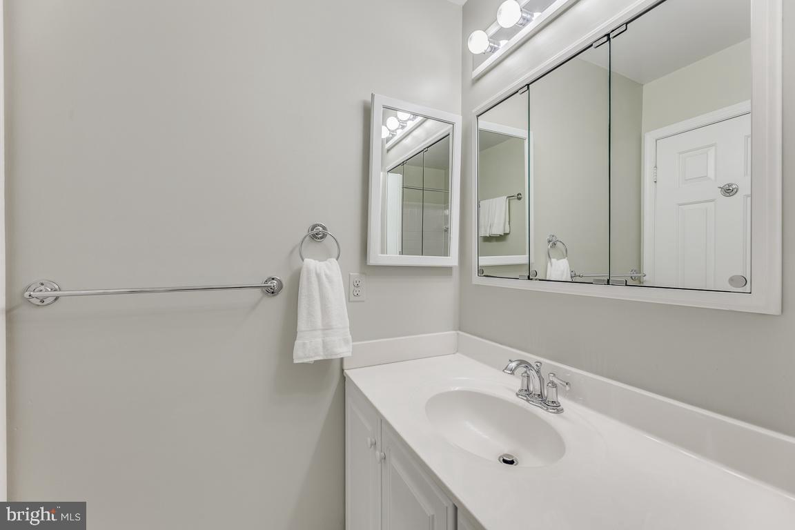 9226 Rockefeller Lane Springfield, VA 22153 - Photo 34 of 58