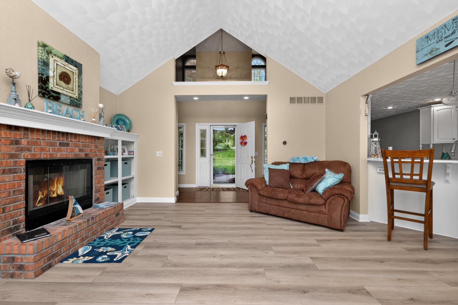 55526 South Thompson Lane Three Rivers, MI 49093 - Photo 9 of 49 55526 S Thompson Ln Three-large-010-027-