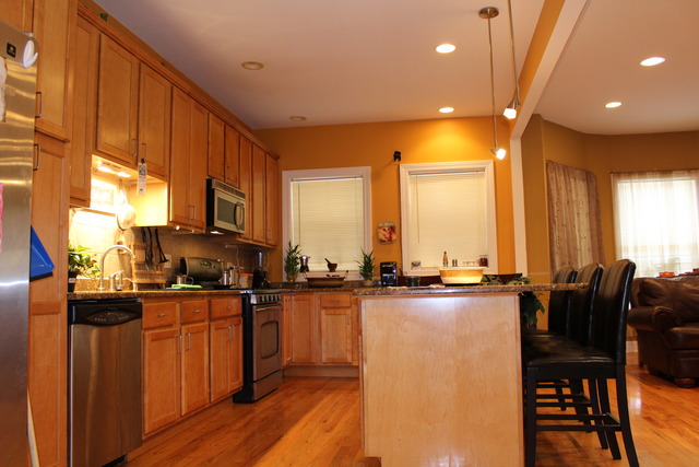 5741 South Michigan Avenue, Unit 1N Chicago, IL 60637 - Photo 3 of 8