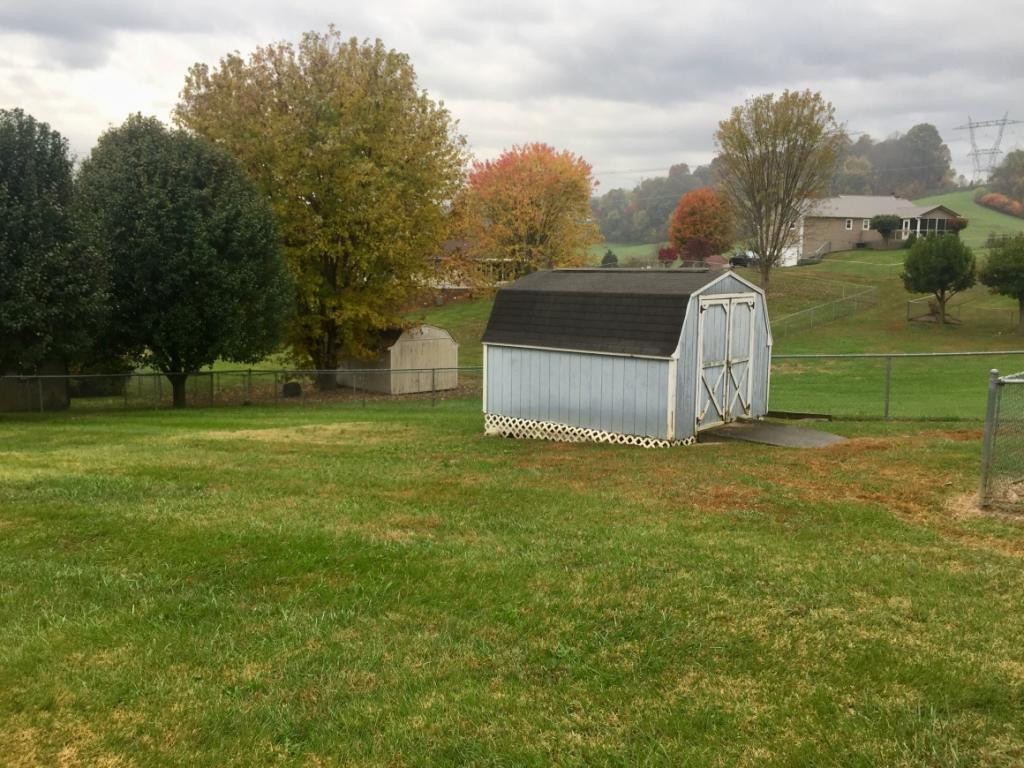 103 Hollow View Road Gray, TN 37615 - Photo 33 of 36 Photo 33