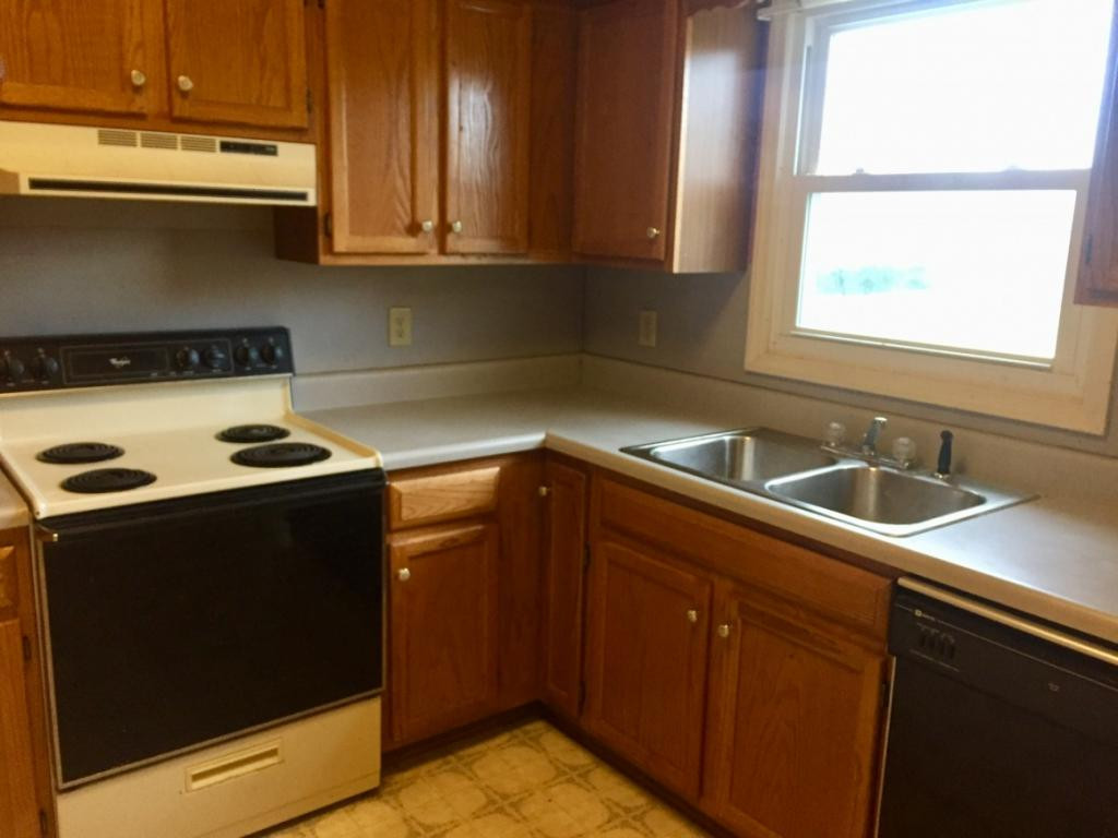 103 Hollow View Road Gray, TN 37615 - Photo 10 of 36 Photo 10