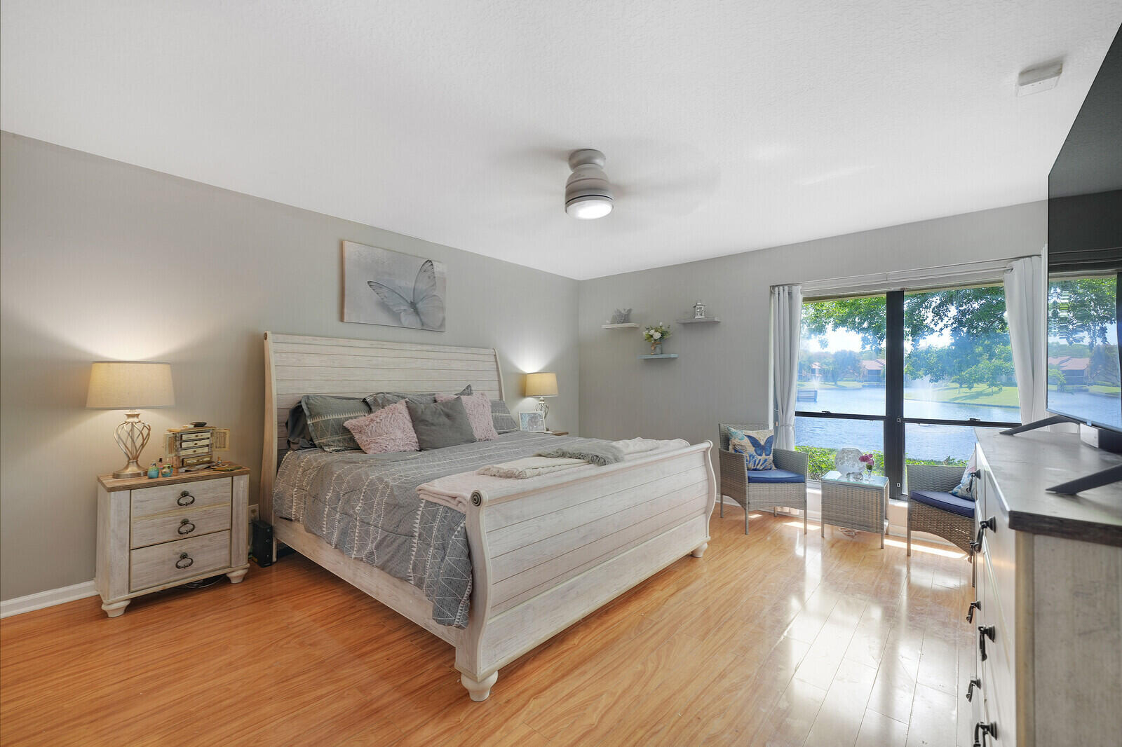 5521 Coach House Circle, Unit D Boca Raton, FL 33486 - Photo 27 of 32 MASTER BEDROOM