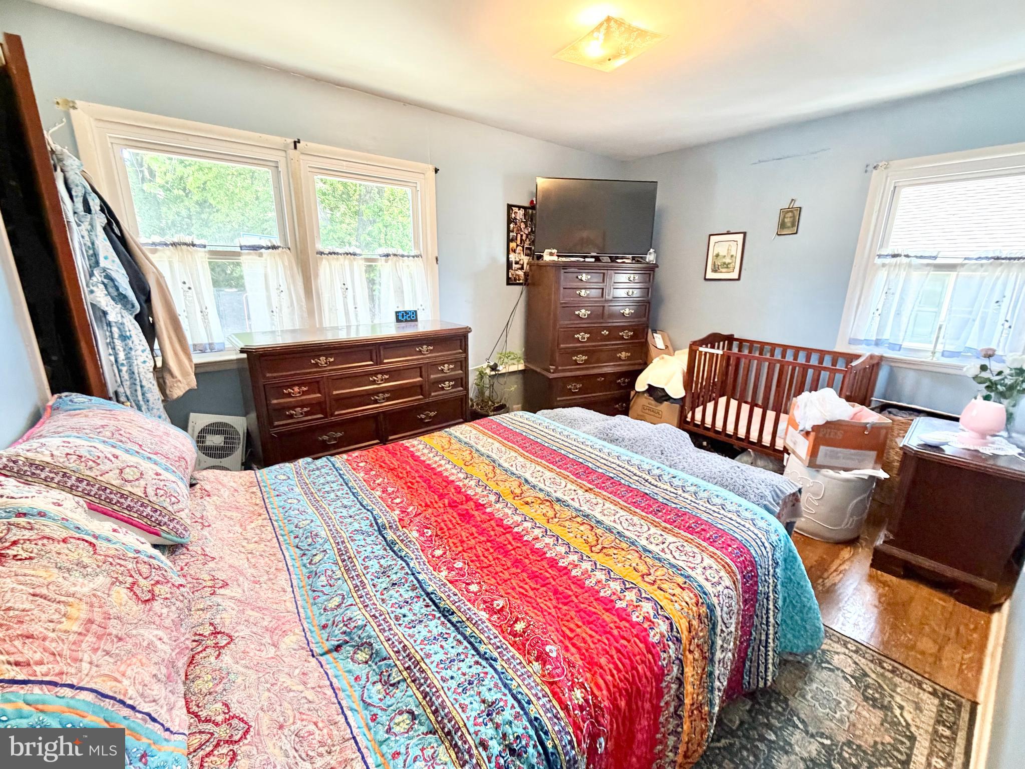 130 Kinsman Road Florence, NJ 08518 - Photo 9 of 36 Bedroom 1 Main Floor