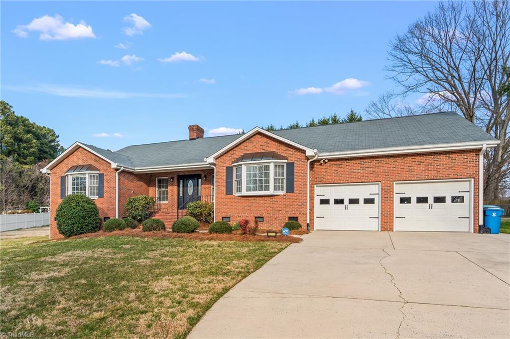 9 Pilot Circle Greensboro, NC 27407 - Photo 2 of 50