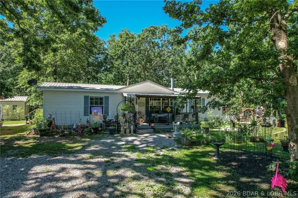 $259,900 | 563 Sparrow Drive, Climax Springs, MO 65324