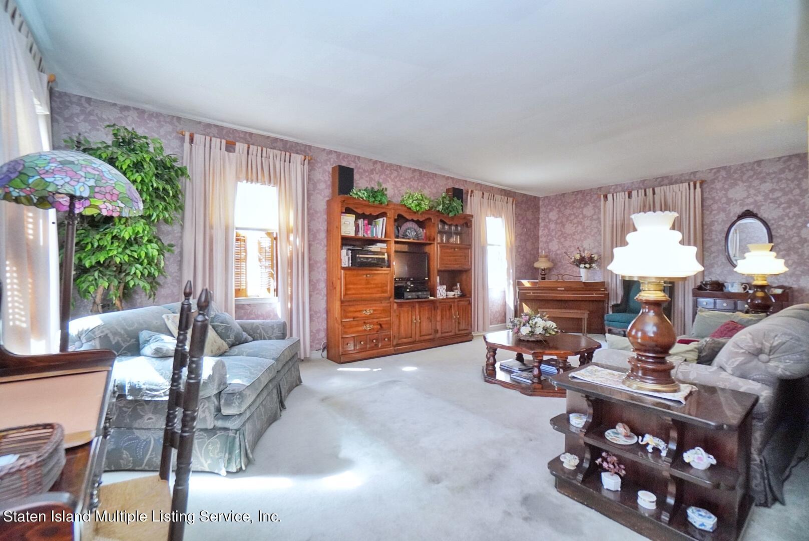 745 West Fingerboard Road Staten Island, NY 10305 - Photo 4 of 33 Photo Feb 28, 12 38 21 PM