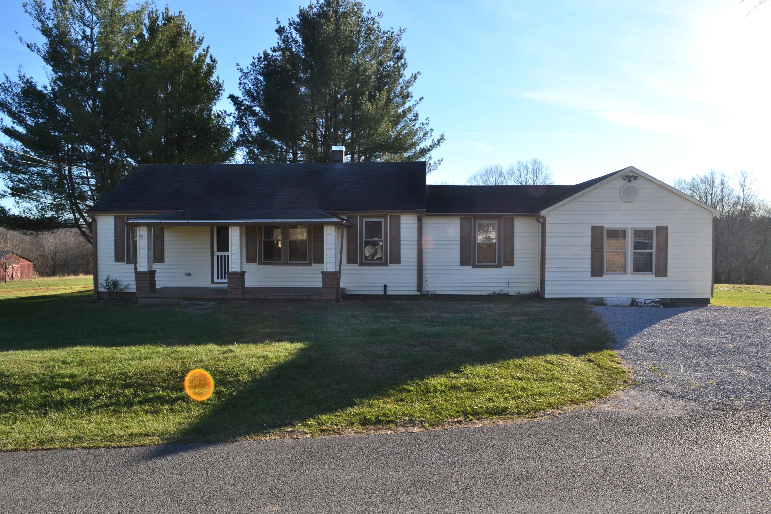 539 Shoemake Road Crossville, TN 38571 - Photo 1 of 14 DSC_0160