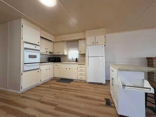 $125,000 | 410 South 1st Street, Unit 175, El Cajon, CA 92019