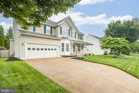 $824,900 | 242 Fox Chase Street, Warrenton, VA 20186