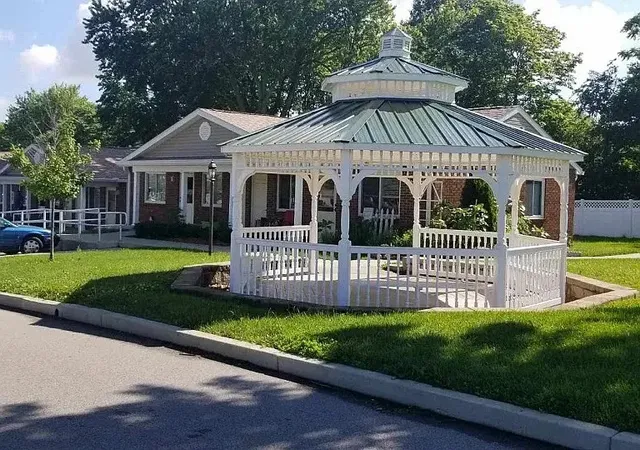 $545 | 975 Monroe Street, Bellevue, OH 44811