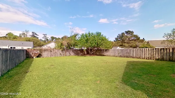 $1,900 | 4241 Sunglow Drive, Wilmington, NC 28405