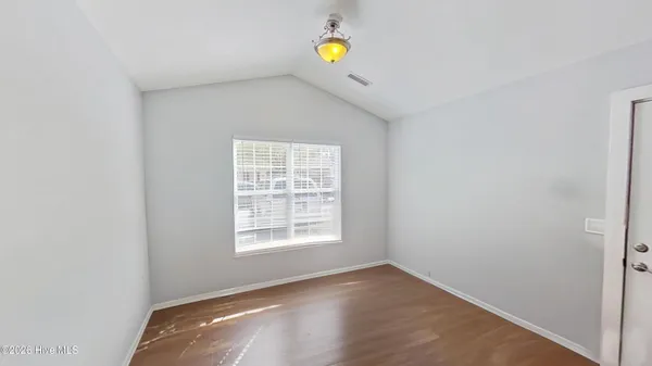 $1,900 | 4241 Sunglow Drive, Wilmington, NC 28405