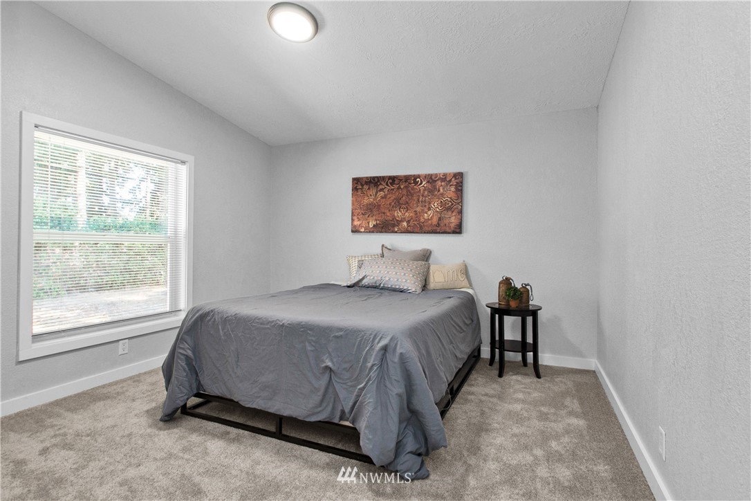 18344 Elaine Court Southwest Rochester, WA 98579 - Photo 16 of 20 Gallery Image 16