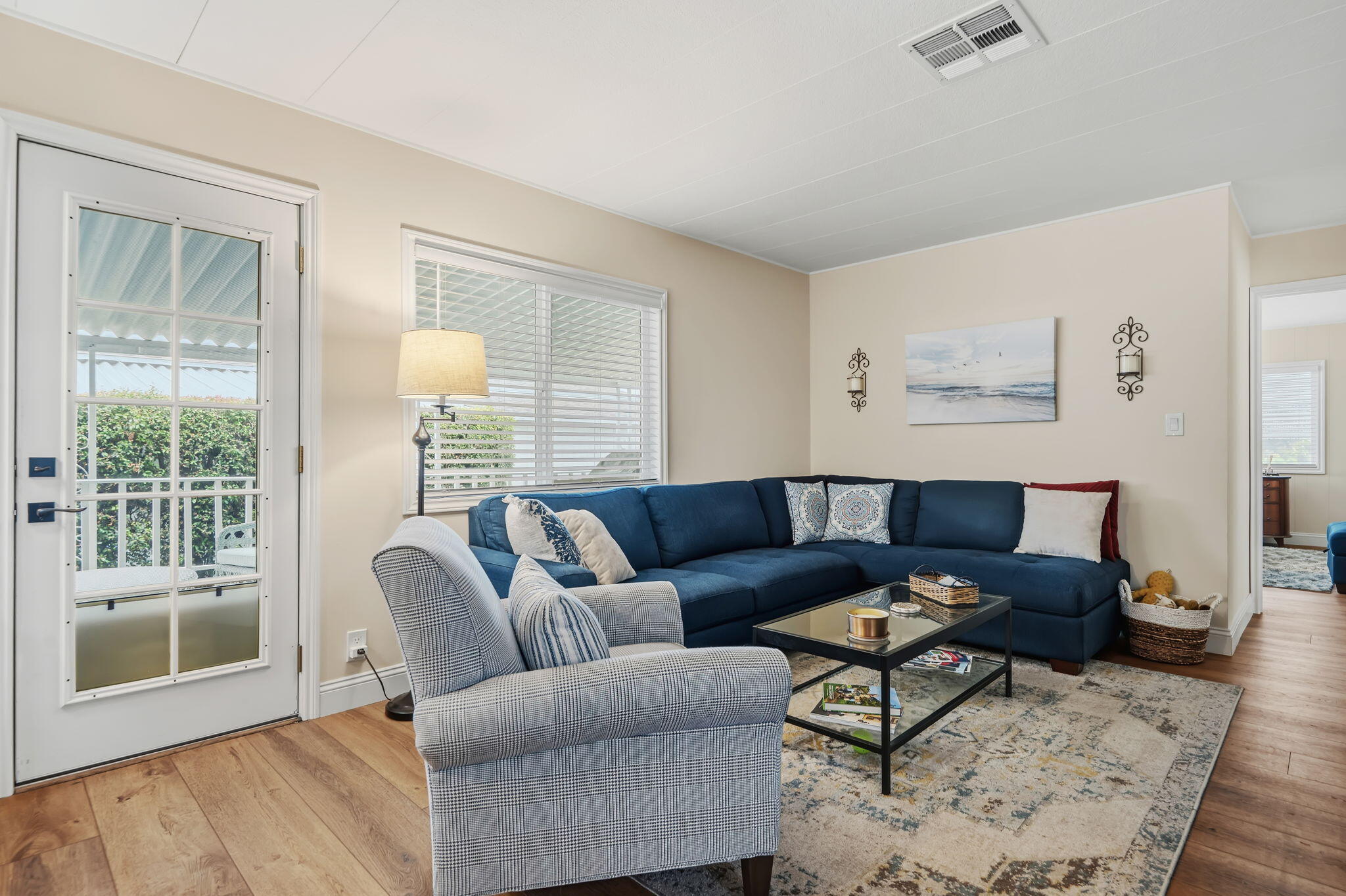 340 Old Mill Road, Unit SPC 152 Santa Barbara, CA 93110 - Photo 8 of 28 12-Family Room