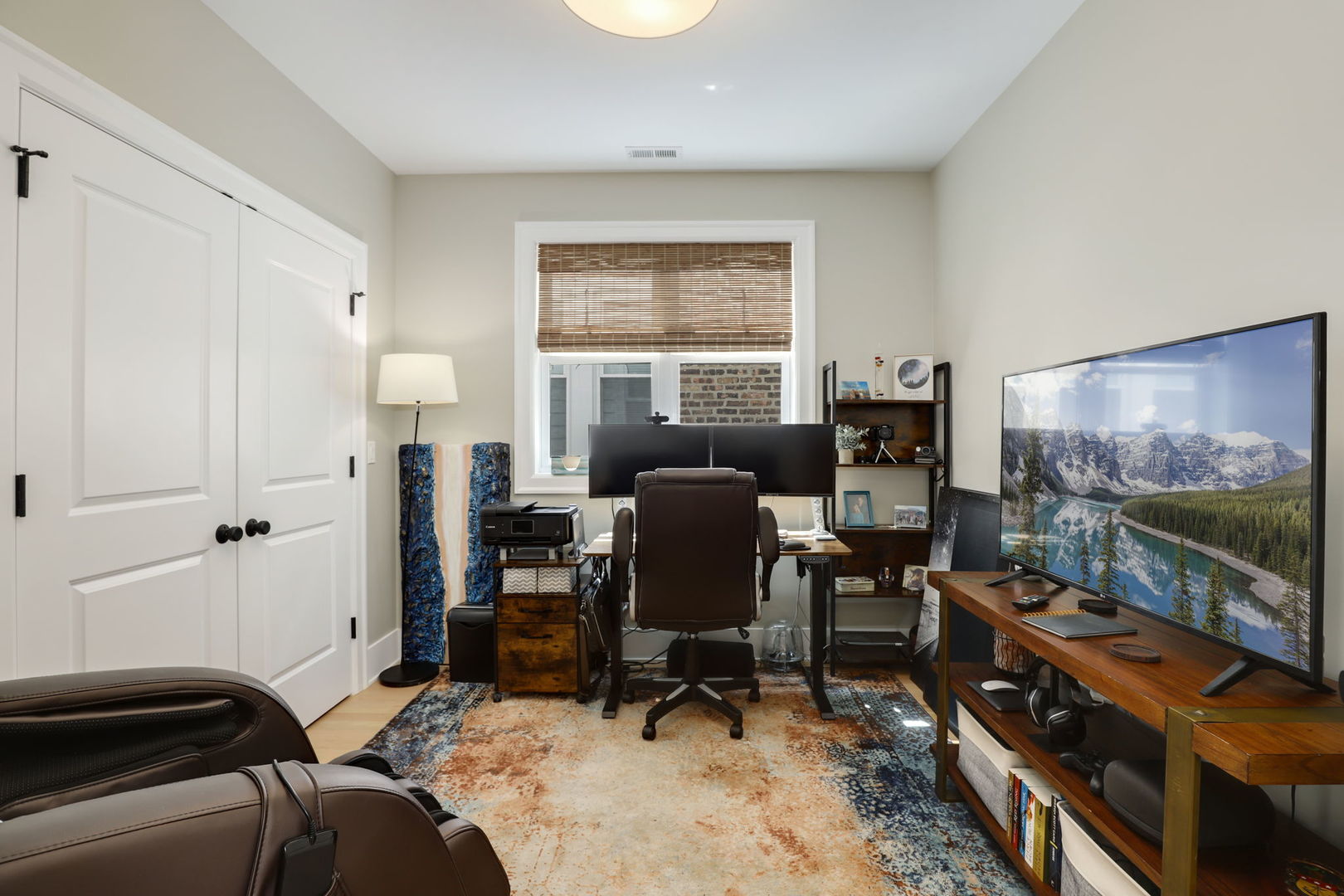 3048 West Lyndale Street, Unit 2 Chicago, IL 60647 - Photo 20 of 40 a view of a livingroom with workspace and a window