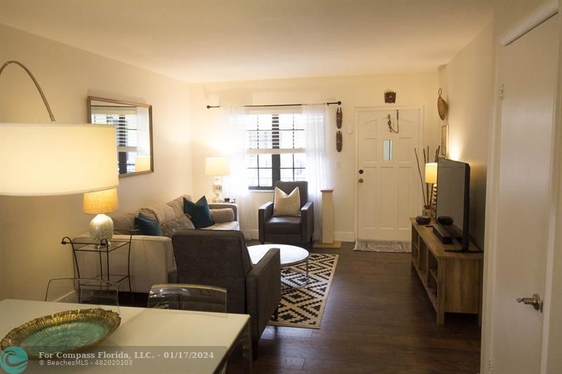 917 Northeast 16th Ave Unit 8  