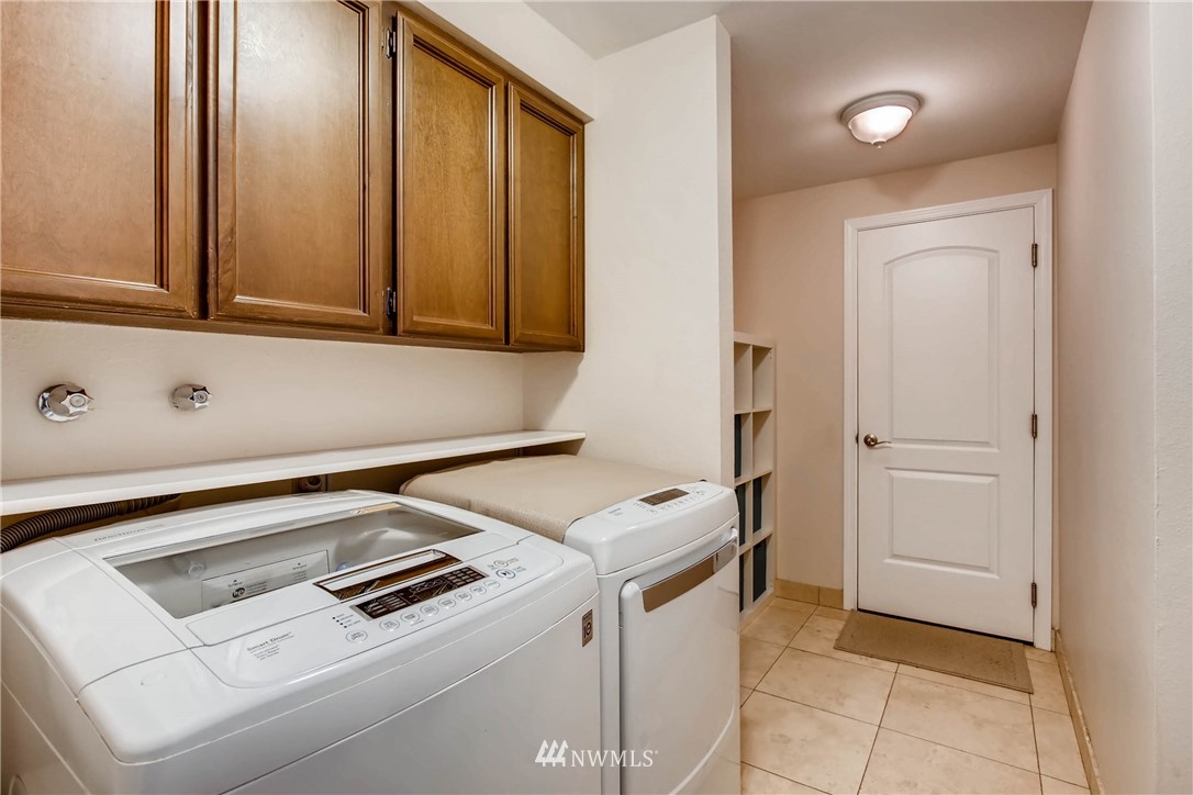 14306 151st Place Southeast Renton, WA 98059 - Photo 18 of 25