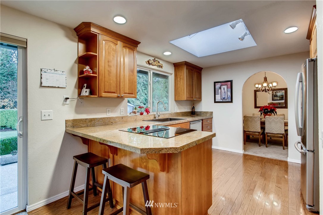 14306 151st Place Southeast Renton, WA 98059 - Photo 7 of 25