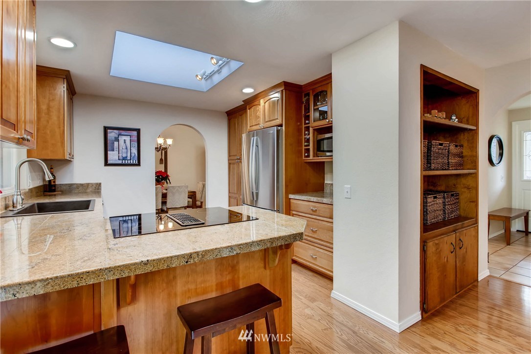 14306 151st Place Southeast Renton, WA 98059 - Photo 8 of 25