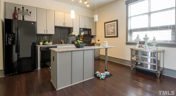 $2,169 | 200 Perkins Drive, Unit TH1, Chapel Hill, NC 27514