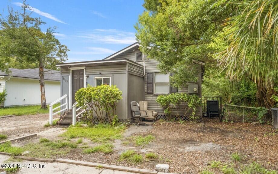 3131 Dignan Street Jacksonville, FL 32254 - Photo 2 of 16 front view of a house with yard