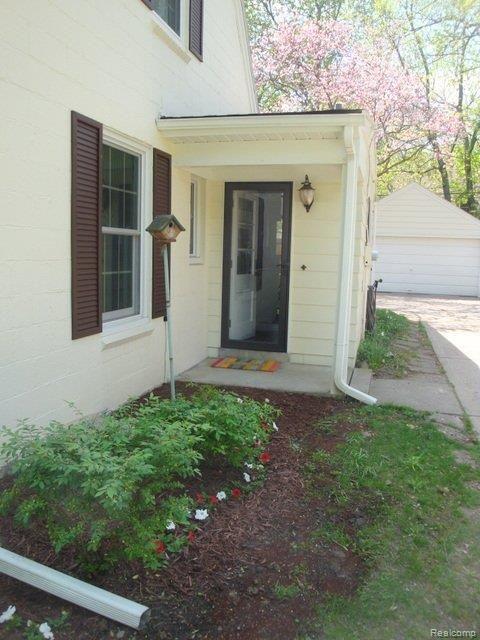 3645 Kenmore Road Berkley, MI 48072 - Photo 2 of 23 Side Door