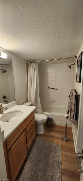 1051 Foxfire Lane, Unit 302 Naples, FL 34104 - Photo 16 of 37