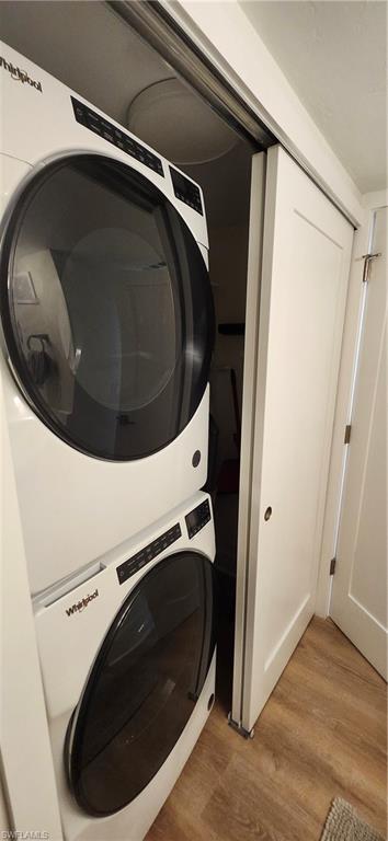 1051 Foxfire Lane, Unit 302 Naples, FL 34104 - Photo 17 of 37