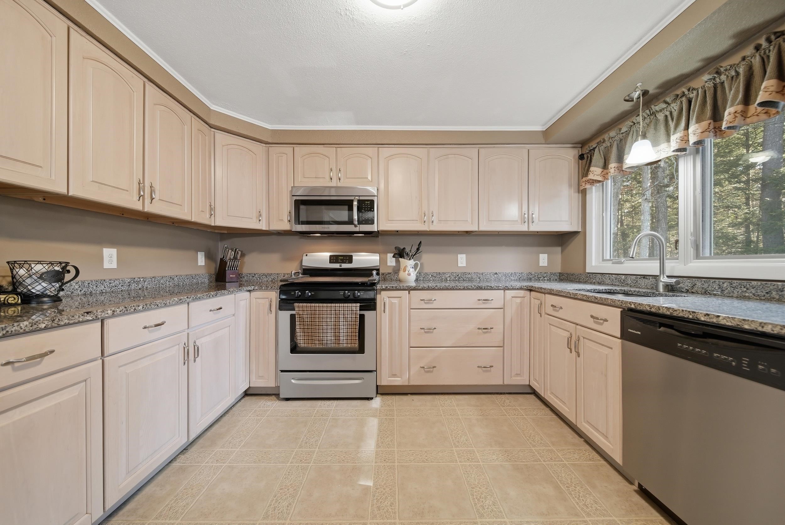 69 Joppa Road Merrimack, NH 03054 - Photo 16 of 57 Gallery Image 16