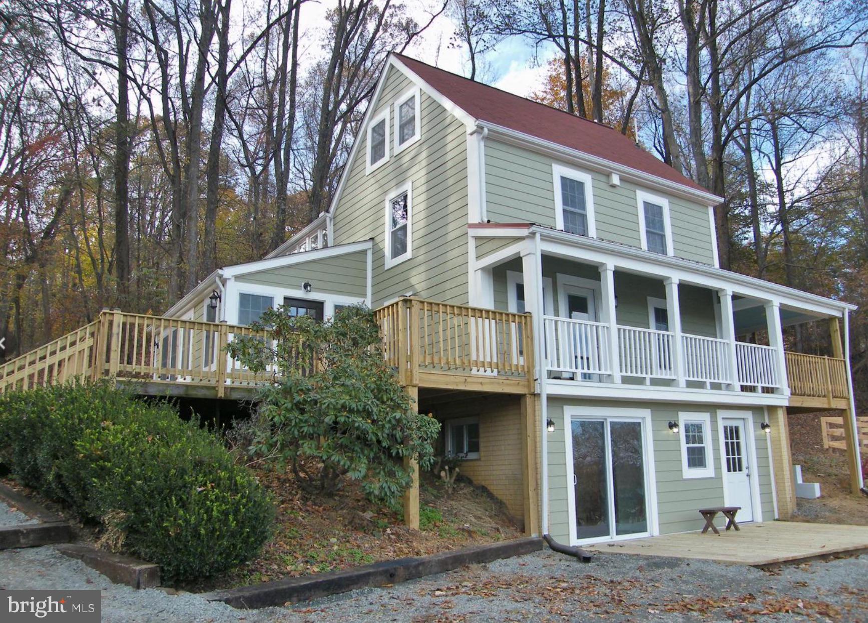 13293 Wilt Store Road Leesburg, VA 20176 - Photo 2 of 3 Wrap Around Deck