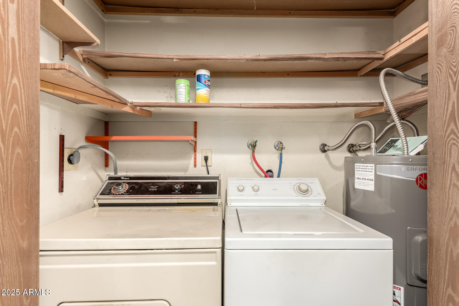 131 North Higley Road, Unit 1 Mesa, AZ 85205 - Photo 21 of 32 a utility room with dryer and washer