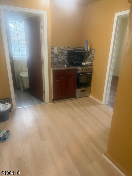 189 Wainwright Street Newark, NJ 07112 - Photo 1 of 17