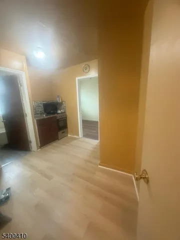 $1,200 | 189 Wainwright Street, Newark, NJ 07112